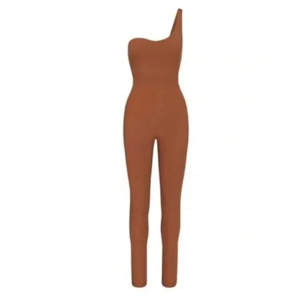 SKIMS All In One Caramel One Shoulder Onsie Jumpsuit Size XS NWT